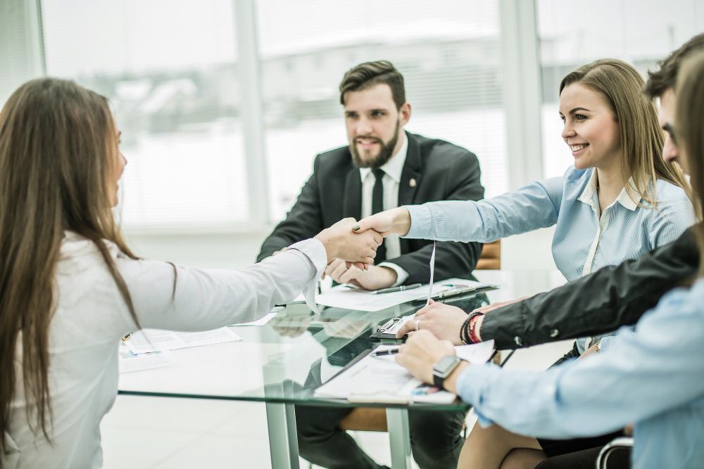 Cómo seleccionar seguros con buena atención al cliente 1 Cómo Elegir la Mejor Agencia de Seguros para sus Necesidades ...